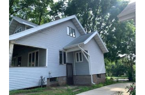 401 S Main St, DeForest, WI 53532