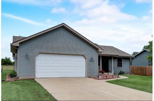 2828 Regent St, Janesville, WI 53546