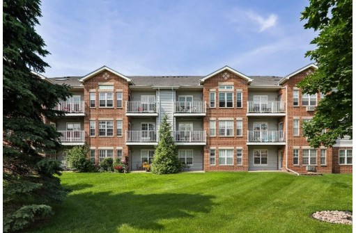 1629 Kings Mill Way 306, Madison, WI 53718