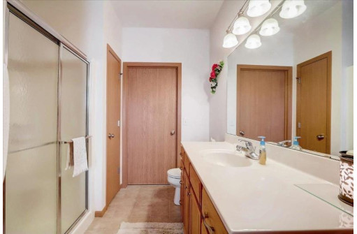 141 Metro Terr 304, Madison, WI 53718