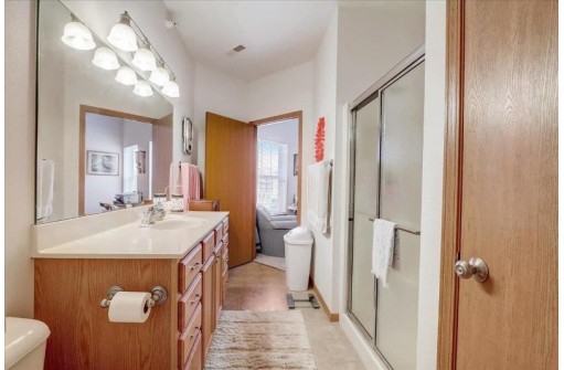 141 Metro Terr 304, Madison, WI 53718