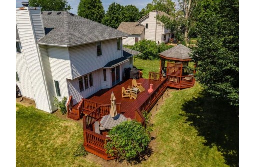 639 Eaglewatch Dr, DeForest, WI 53532