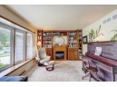 1422 Vondron Rd, Madison, WI 53716