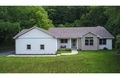 725 Leona Ave, Richland Center, WI 53581