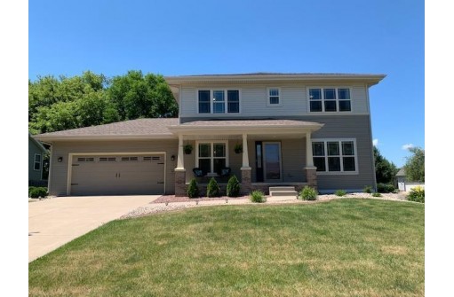 692 Featherwood Pass, Sun Prairie, WI 53590