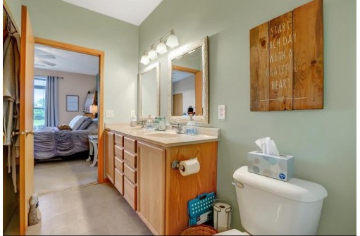 141 Metro Terr 301, Madison, WI 53718