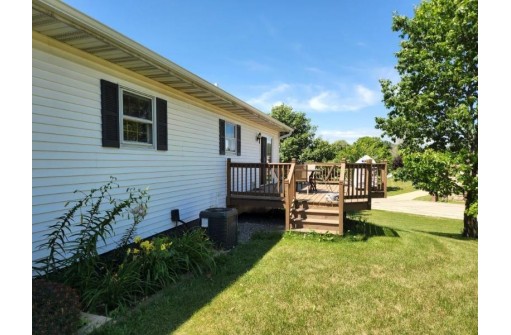 310 E North St, Dodgeville, WI 53533