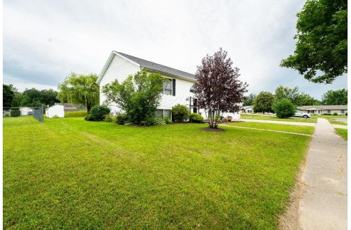 1516 Jason Ave, Tomah, WI 54660