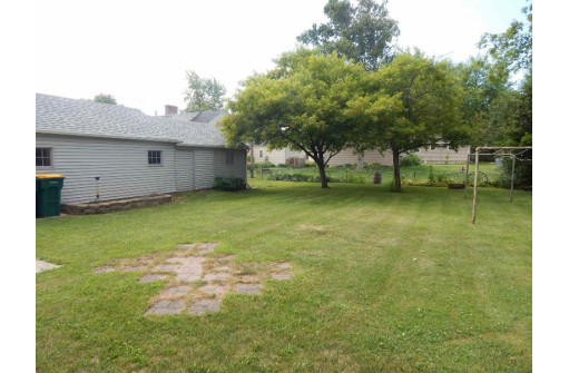 715 W Brown St, Waupun, WI 53963