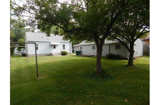 715 W Brown St, Waupun, WI 53963