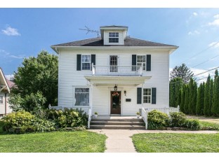 434 Doty St Mineral Point, WI 53565