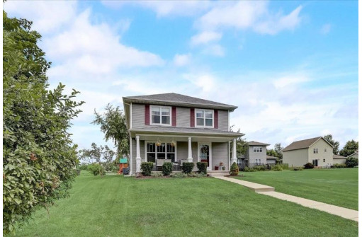 959 E Lake St, Lake Mills, WI 53551