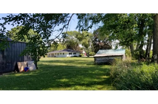 4238 Rutland-Dunn Townline Rd, Oregon, WI 53575