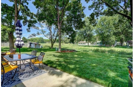 1513 Droster Rd, Madison, WI 53716