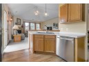 6104 Dell Dr, Madison, WI 53718