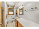 5750 Kroncke Dr, Madison, WI 53711