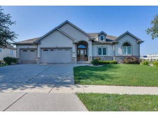 2120 Stonehaven Dr Sun Prairie, WI 53590