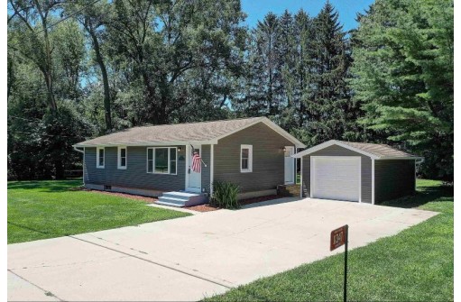 11347 N Ridge Rd, Edgerton, WI 53534