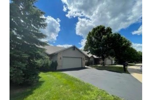 1133 Sawyer Way, Sun Prairie, WI 53590