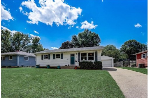 210 Acewood Blvd, Madison, WI 53714