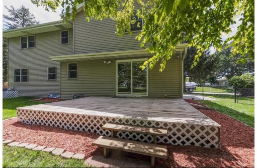 100 W Macarthur St, Sun Prairie, WI 53590