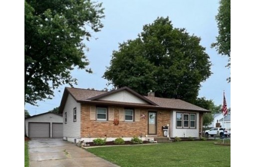 2602 Joliet St, Janesville, WI 53546