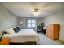 1027 Chandler Ln, Sun Prairie, WI 53590