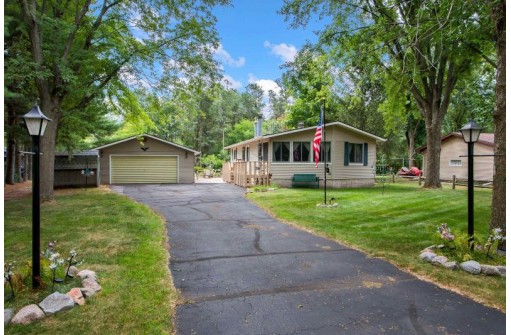 318 Dover Ct, Nekoosa, WI 54457