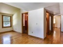 5709 Dogwood Pl, Madison, WI 53705