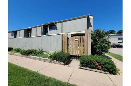 541 East Bluff, Madison, WI 53704