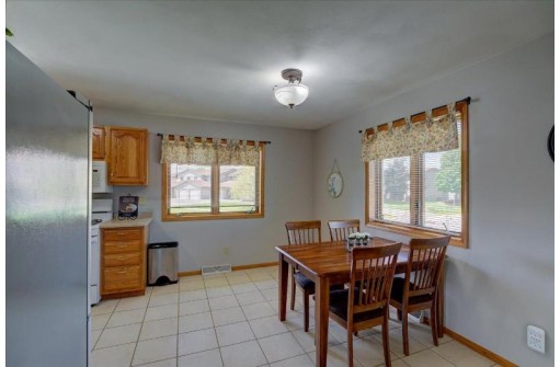 602 William Way, Waunakee, WI 53597