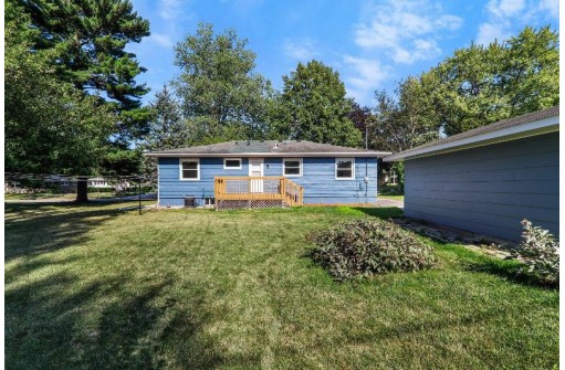 612 Johnson St, Stoughton, WI 53589