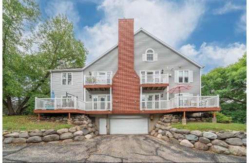 705 Harbor House Dr 3, Madison, WI 53719