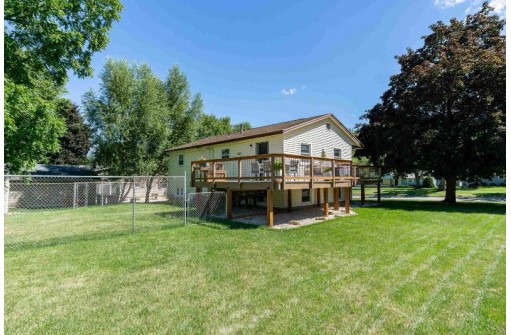 317 Green Hill Dr, Milton, WI 53563