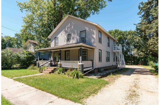 1302 Jerome Ave, Janesville, WI 53546