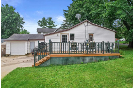 138 N Pardee St, Marshall, WI 53559