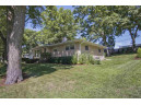 6004 Queens Way, Monona, WI 53716