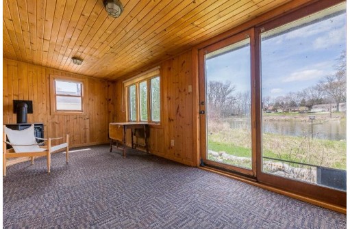 6607 Sleepy Hollow Rd, McFarland, WI 53558