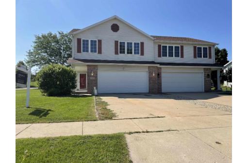 1115 St Albert The Great Dr, Sun Prairie, WI 53590