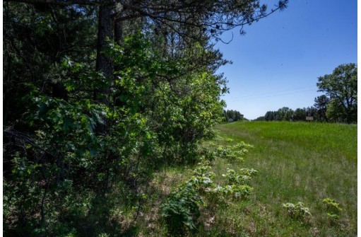 5 AC Hwy 21, Necedah, WI 54646