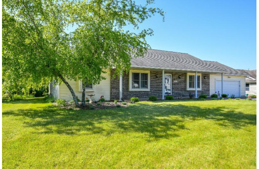 1116 Seminole Dr, Fort Atkinson, WI 53538