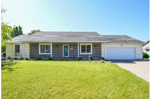 1116 Seminole Dr, Fort Atkinson, WI 53538