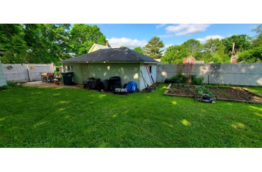 326 Blake St, Baraboo, WI 53913