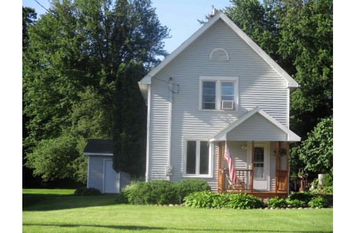 305 E North St, DeForest, WI 53532