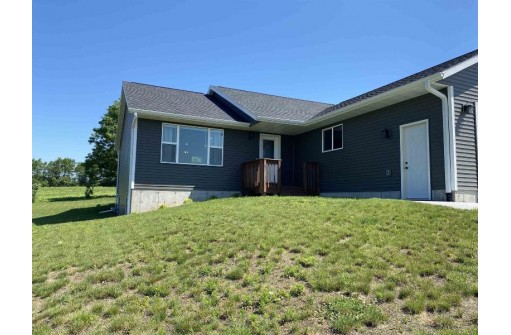 232 Dessa Rain Dr, Reedsburg, WI 53959