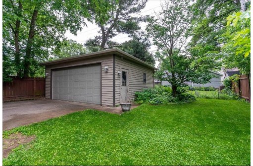 4251 Beverly Rd, Madison, WI 53711