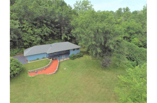 20464 Hidden Valley Rd, Richland Center, WI 53581