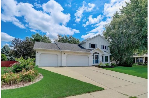 516 Dorn Dr, Waunakee, WI 53597