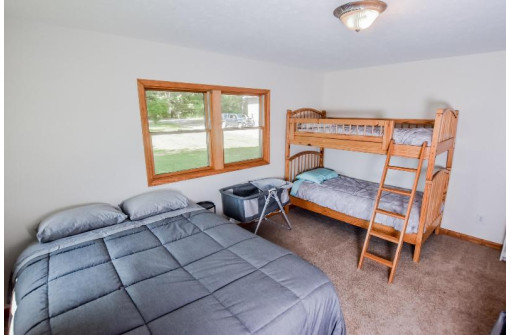 W1944 S Lawson Dr, Green Lake, WI 54941