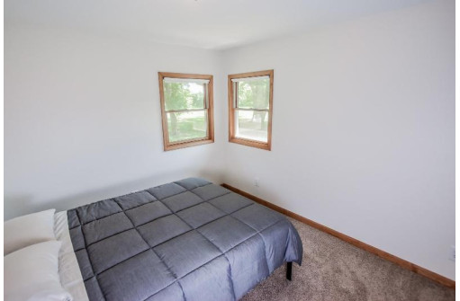 W1944 S Lawson Dr, Green Lake, WI 54941